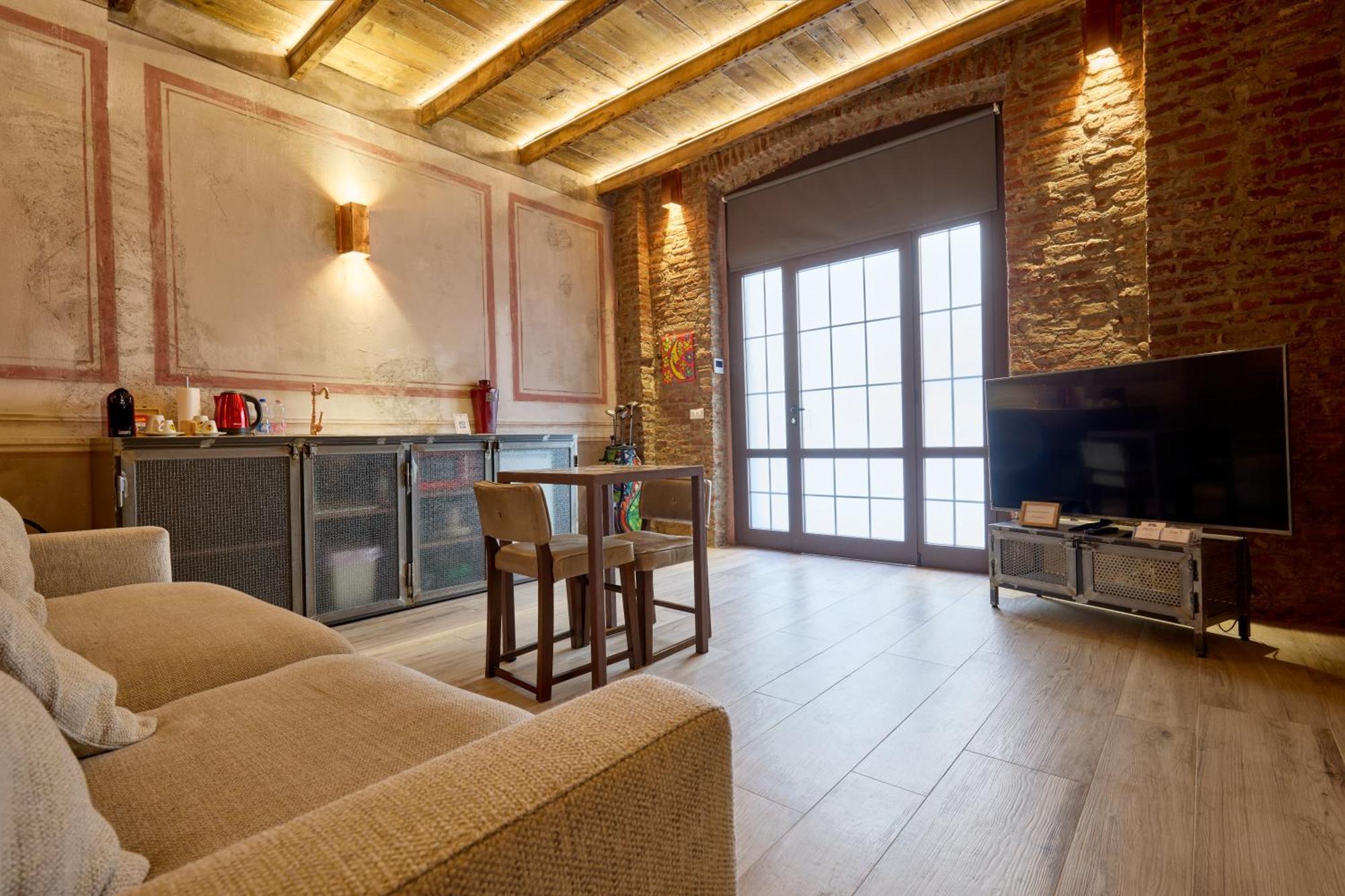 Red Moon-emme Loft * Mailand